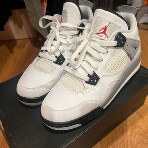 Jordan 11 Retro BG White and Black Sneakers